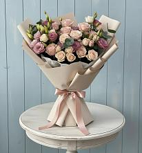 Букет цветов из:  Розы и Лизиантусы в Медногорский
