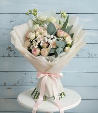 Букет цветов из:  Розы и Лизиантусы в Медногорский