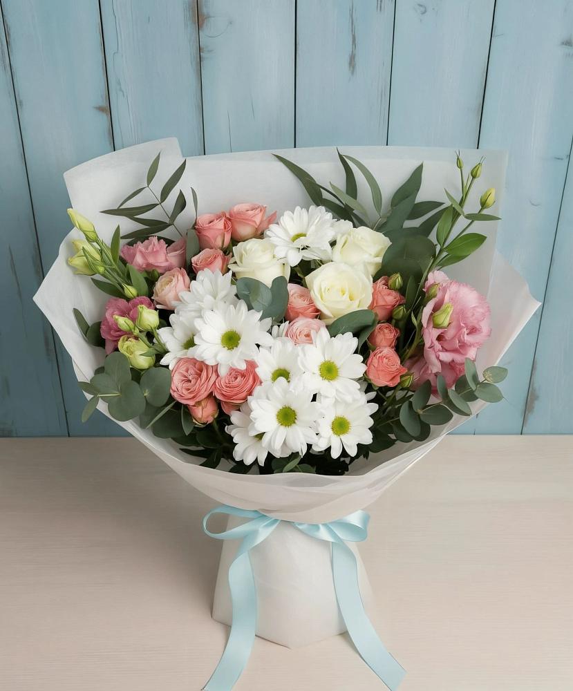 Букет цветов из: Розы, Лизиантусы и Хризантемы в Медногорский