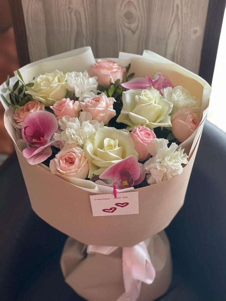 Букет цветов из: Орхидеи, Розы и Гвоздики в Медногорский