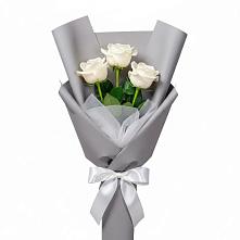 Букет 3 белые розы в Медногорский