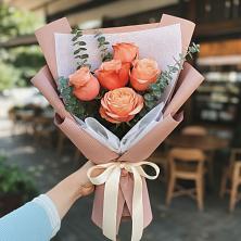 Букет цветов из:  Розы в Медногорский