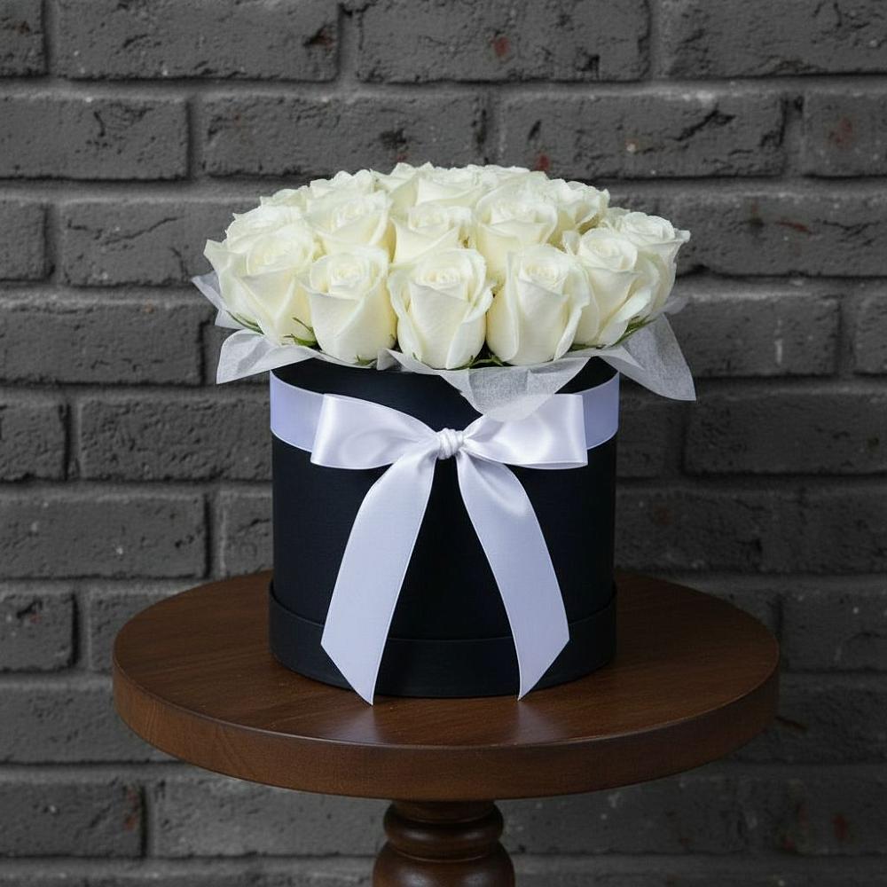 Цветочная композиция из Розы в шляпной коробке в Медногорский