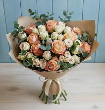 Букет цветов из:  Альстромерии и Розы в Медногорский