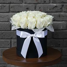 Цветочная композиция из Розы в шляпной коробке в Медногорский